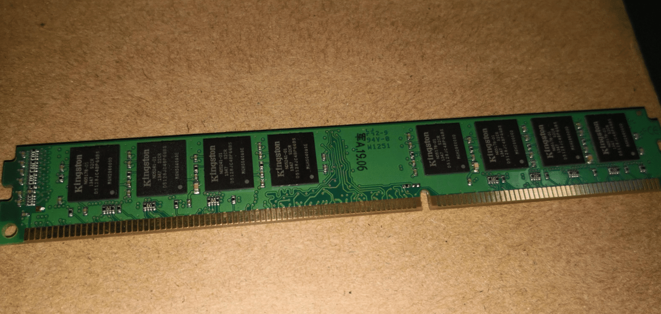 2个8G单条的内存条和16G套条（8Gx2）的内存条，性能差别大吗？