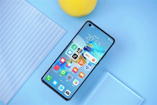 鼎桥TD Tech M40开箱图赏：5G+5G双卡待机 圆环摄像头大亮