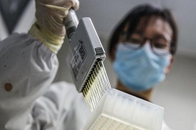 中国率先进行新冠疫苗二期临床研究