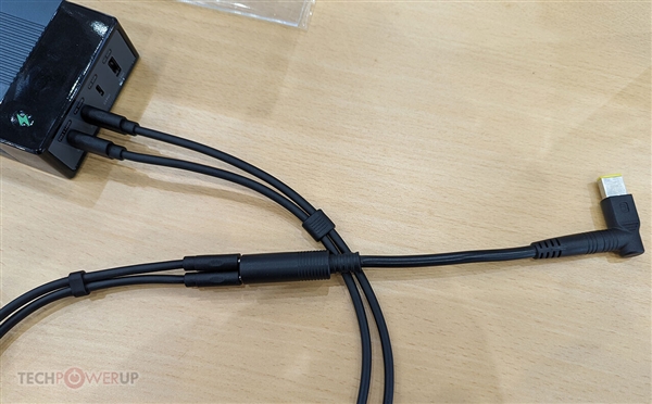 氮化镓充电器冲到340W！体积蚌埠住了