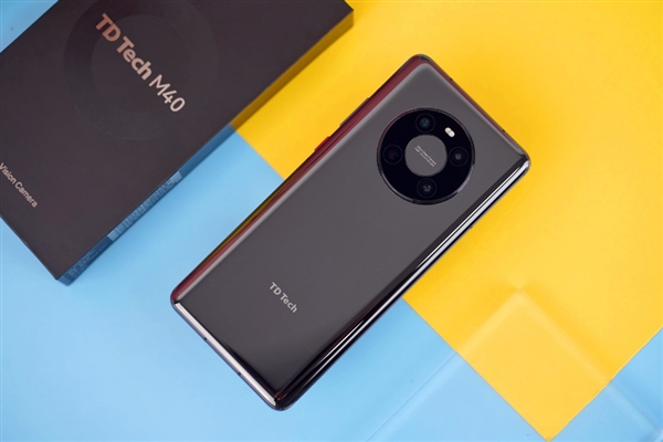 鼎桥TD Tech M40开箱图赏：5G+5G双卡待机 圆环摄像头大亮