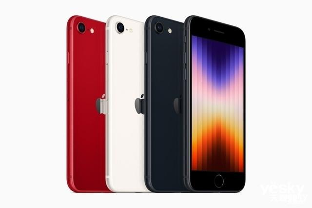 小屏手机中的香饽饽，67W秒充+5000万像素，比iPhone SE3差哪了？