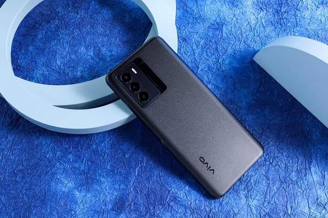 千元机不要随便买！5000mAH+6400W，vivo“线上机”不输红米！