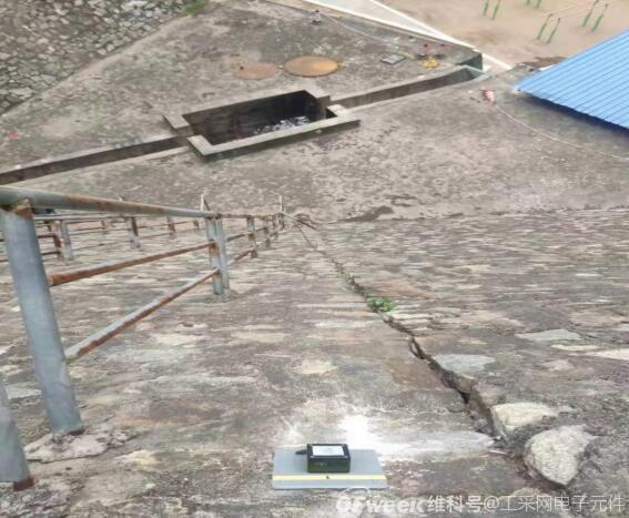 建筑房屋的多点倾角计监测方案