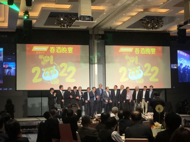 联发科副董事长暨CEO蔡力行感谢供应夥伴「共存共荣」，走过疫情、半导体供不应求的两年。何致中摄