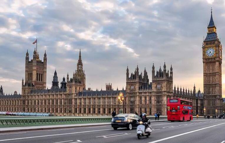 禁用华为 5G 设备后，英国投入 3000 万英镑：以冲