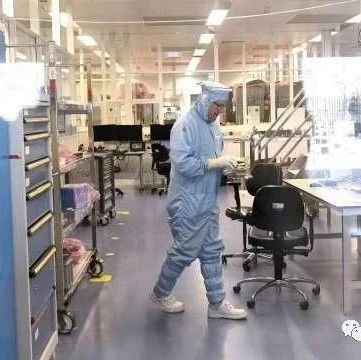 晶圆代工厂砸钱扩产成熟制程产能2023年倾巢而出