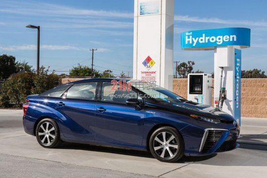 丰田燃料电池车“MIRAI” 发售 行驶中只排水的“终极环保车”