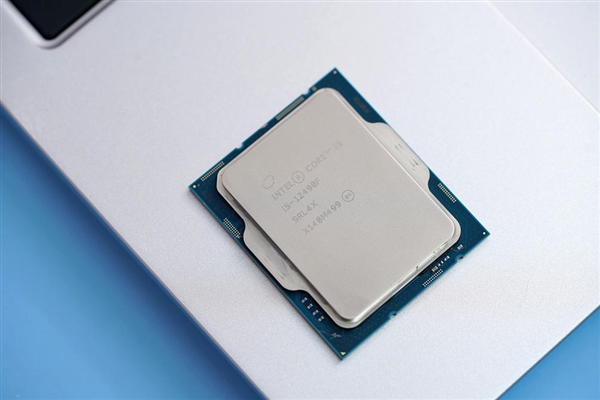 中国特供版游戏神U！Intel酷睿i5-12490F开箱图赏