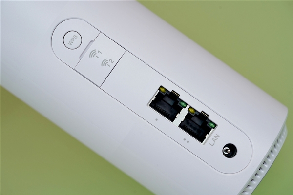 插卡、有线都能上网!中兴5G CPE 2 Pro开箱图赏