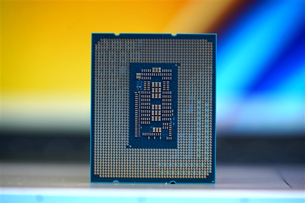 中国特供版游戏神U！Intel酷睿i5-12490F开箱图赏