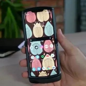 折叠 | 摩托罗拉全新专利泄露：全新折叠屏手机要来