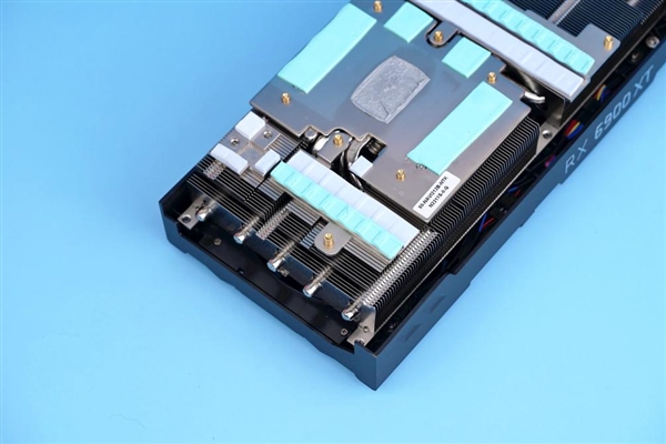 9999元游戏利器！瀚铠RX 6900XT超合金版图赏