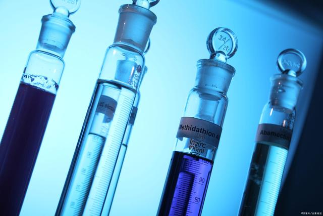 化工行业2021年投资策略：周期强势复苏，材料战略崛起