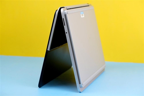 史上最强大Surface！微软Surface Laptop Studio开箱图赏