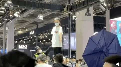 路透：特斯拉停止上海土地收购和扩产，因美国对中国产电动汽车征重税