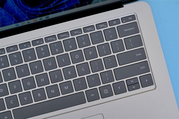 史上最强大Surface！微软Surface Laptop Studio开箱图赏