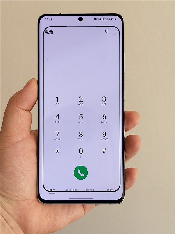 与小米12一样同为小屏旗舰！三星Galaxy S22曝光：骁龙8平台、直屏