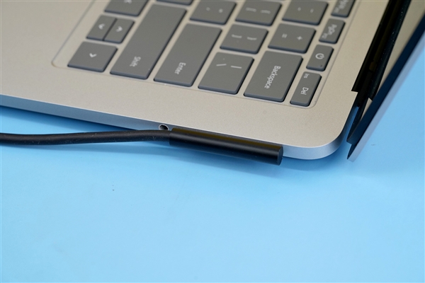 史上最强大Surface！微软Surface Laptop Studio开箱图赏