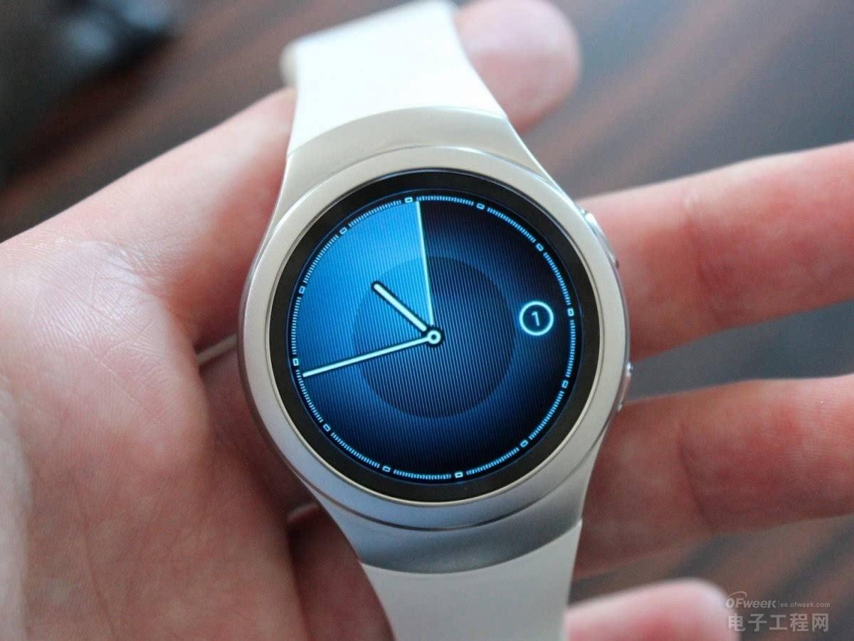 圆与方：三星Gear S2对决Apple Watch