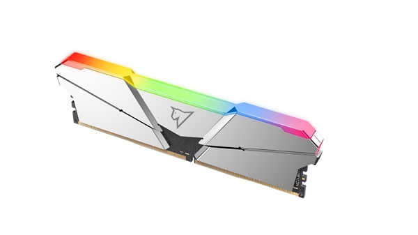 国产内存巅峰！朗科绝影DDR4-4266 CL18超低价799元