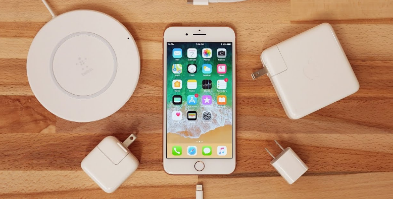 iPhone不送充电头真正目的曝光,明明想赚钱非要说环保! iPhone不送充电头真正目的曝光,明明想赚钱非要说环保!