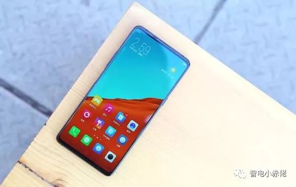 科技来电：正反都是屏 超乎想象的努比亚X