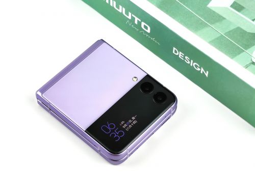 三星Galaxy Z Flip3 5G评测：“粉饼盒”折叠屏设计 尽显科技新时尚