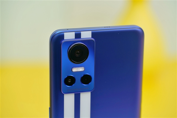 天玑8100只卖1999元！realme GT Neo3开箱图赏