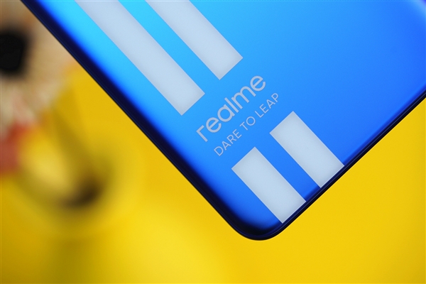 天玑8100只卖1999元！realme GT Neo3开箱图赏