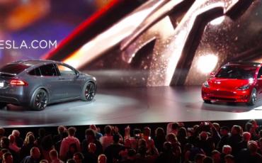 汽车+太阳能？特斯拉Model 3将率先采用创新玻璃技术