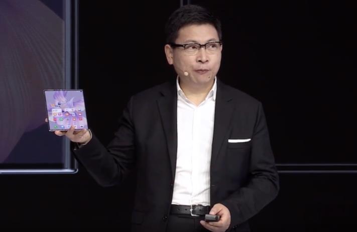 华为折叠屏很贵但很火，三星、小米都不是对手