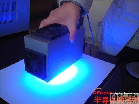 LED面光源“打赢了”点光源