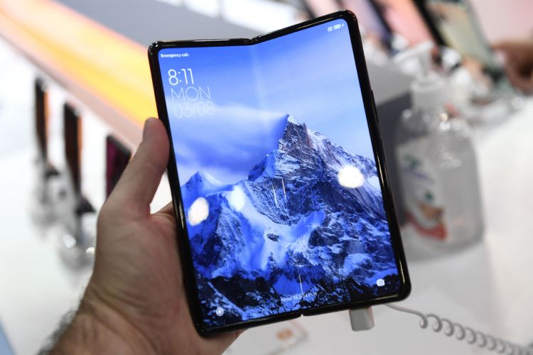 折叠IT产品商机可期 韩厂建立UTG後段制程量产系统