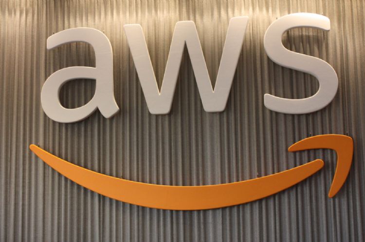 AWS将斥资23.6亿美元 扩大英国数据中心布局