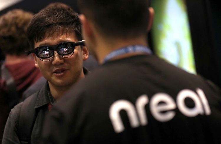 AR眼镜制造商Nreal新一轮融资6,000万美元将主要用於扩大研发投资，并加快拓展新市场，吸引包括阿里巴巴在内投资。法新社