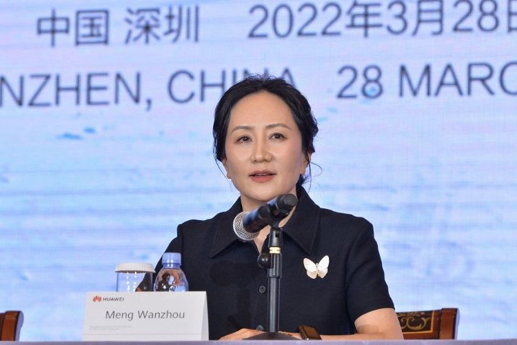 华为财务长孟晚舟久违亮相，强调尽管整体市场规模缩小，但华为盈利能力和现金流能力都在增强，因应不确定性因素的能力也持续提升。法新社