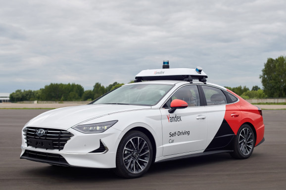 Yandex.Taxi利用人工智能技术 监控司机注意力水平/识别司机身份