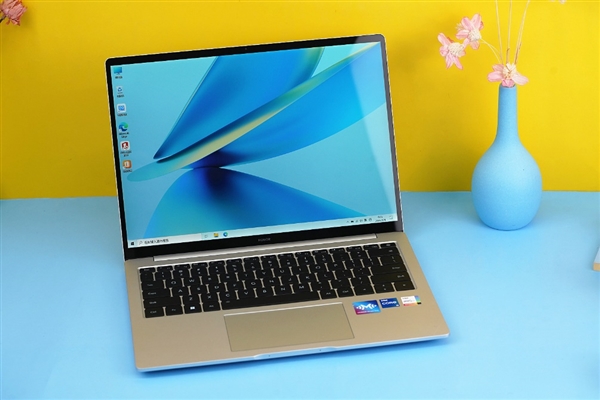 业内首款75Wh大电池14寸轻薄本！荣耀MagicBook 14图赏