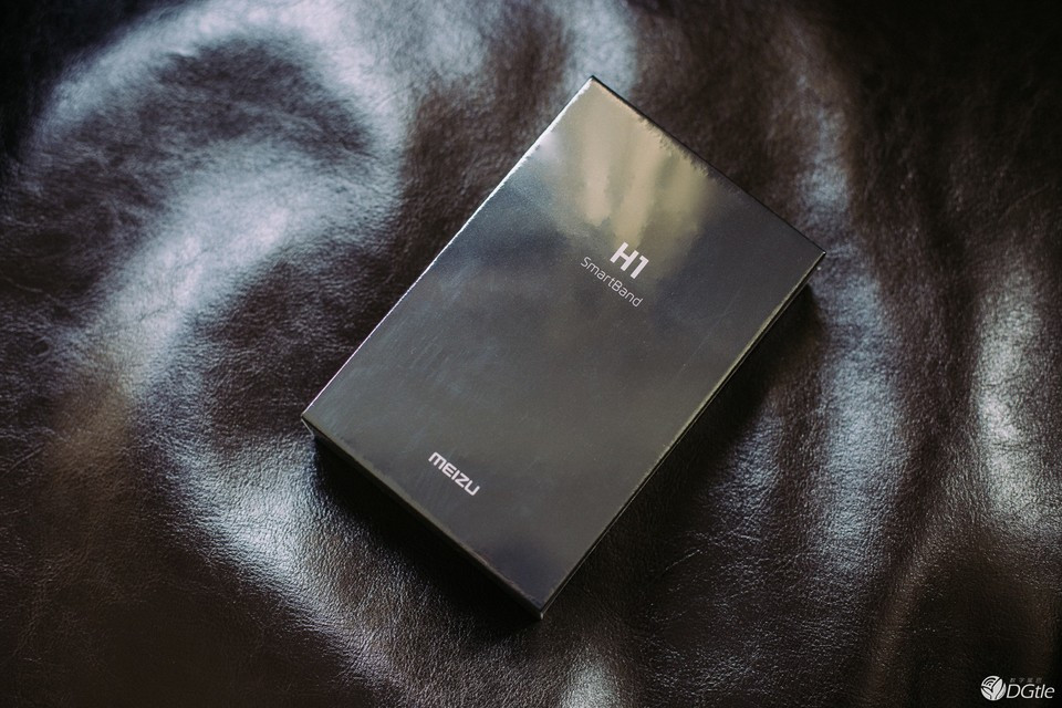 魅族手环H1上手评测：OLED屏幕+一体化语言设计 带来不一样的体验