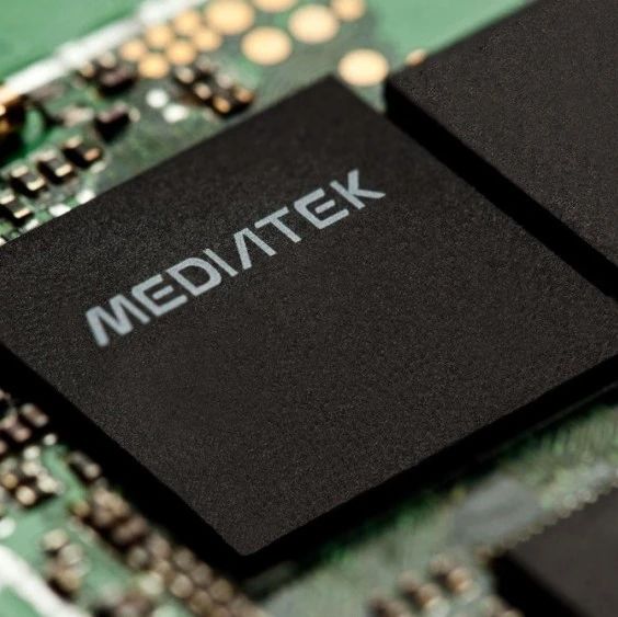 Microchip回应交期延长至54周；ASML去年净销售额达140亿欧元；传比亚迪电子将为荣耀代工