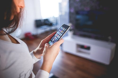 女子接诈骗电话 将骗子气到挂断 调侃：这次没发挥好
