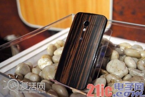 独一无二 摩托罗拉木质背壳Moto X终于到来