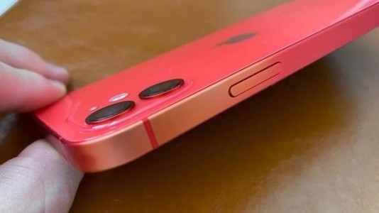 你的iPhone12褪色了吗？