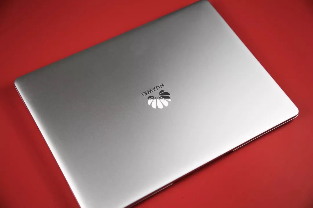 华为MateBook 13体验：以手机的标准，做出的性价比超薄本