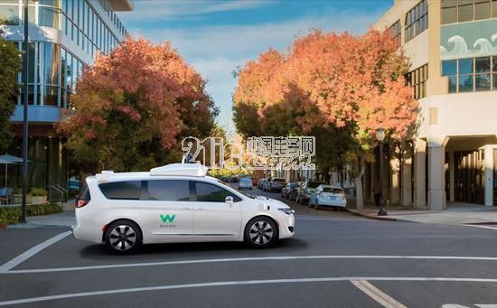 谷歌FCA打造的100辆自动驾驶minivan就绪,明年初路测