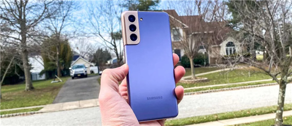 三星Galaxy S21评测：缺点明显，成不了安卓机皇