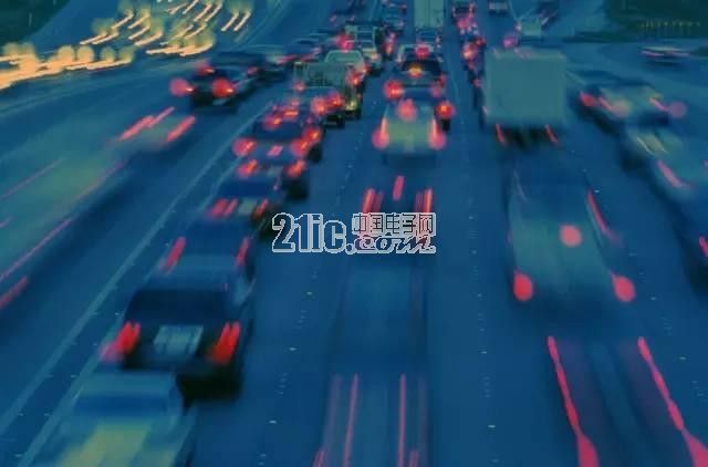 智能汽车出世，引得各行业不惜跨界来造车