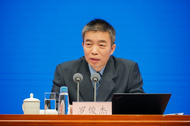 工信部：未来较长一段时期内，芯片供应依然处于紧张状态
