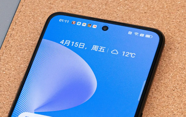 印度手机市场排名让人意外，小米三星一二名，第三成最大黑马